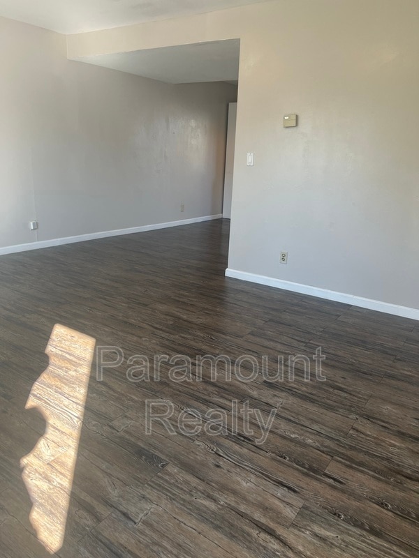 Foto del edificio - 578 Carpentier Way