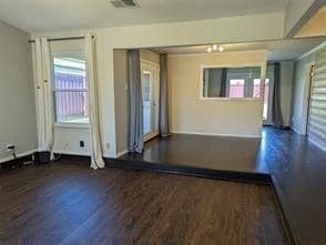 Foto del edificio - 2025 Gardanne Ln