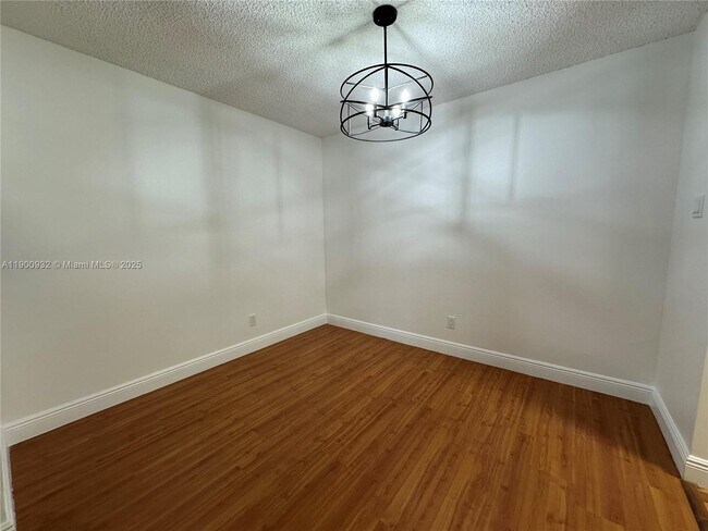 Foto del edificio - 10421 SW 157th Pl