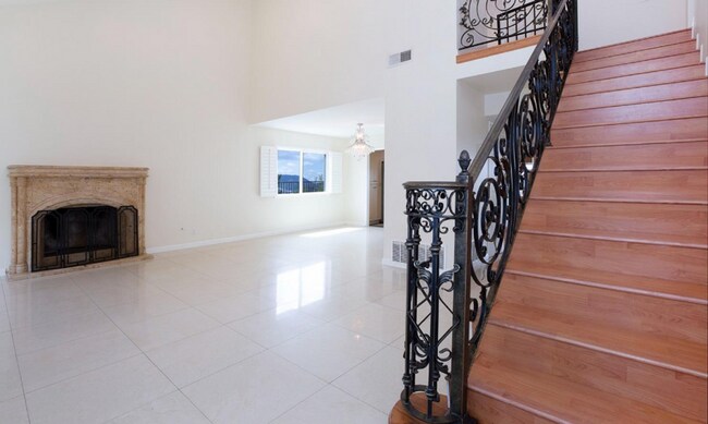 Building Photo - 2735 Joaquin Dr