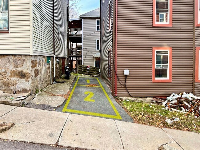 Foto del edificio - 196 Hillside St