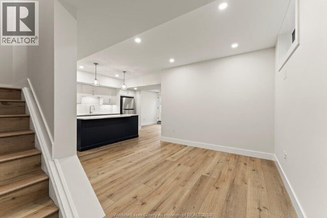 Building Photo - 322 Ramsay St