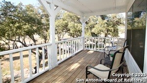 Foto del edificio - 912 NW Pebble Beach Dr