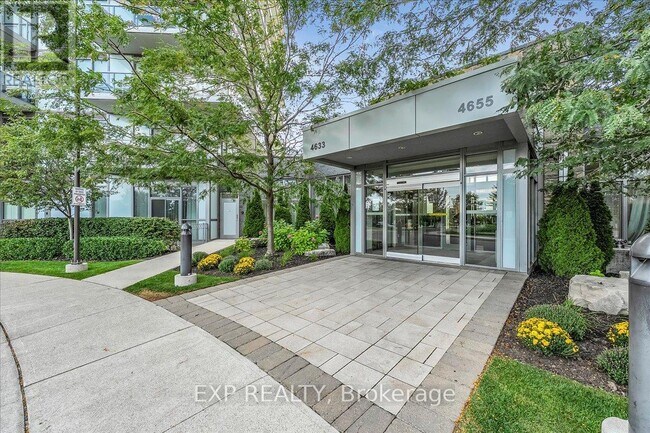 Building Photo - 4633-4633 Glen Erin Dr