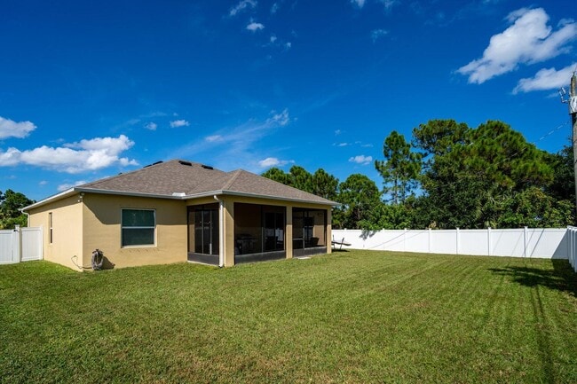 Foto del edificio - 1026 SW Ingrassina Ave