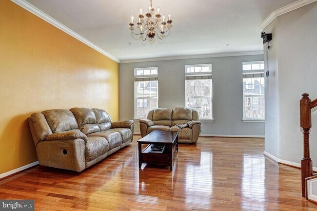 Foto del edificio - 4713 Arsenal Rd