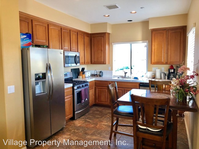 Foto del edificio - 2 br, 1 bath House - 3825 Flowerwood Lane