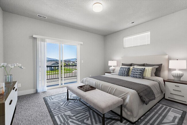 Foto del edificio - Perfectly designed 5-bedroom, 3-bath single family home