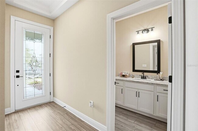 Foto del edificio - 7848 Somersworth Dr