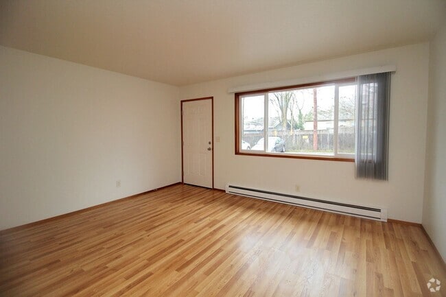Building Photo - 7312-7334 N Lancaster Ave