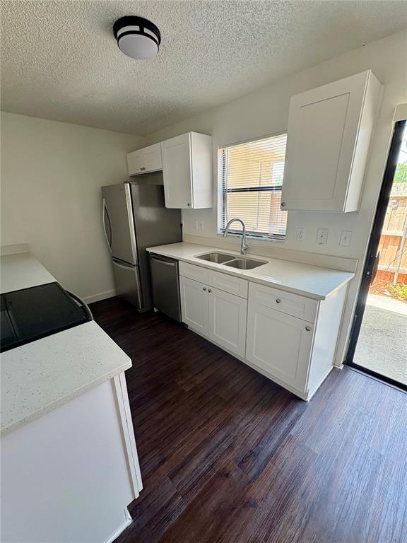 Foto del edificio - 1732 Hidden Creek Blvd