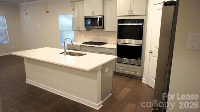 Foto del edificio - 344 Cedar Knoll Cir