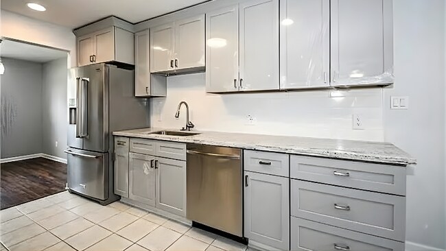 Foto del edificio - 3834 Cambridge St