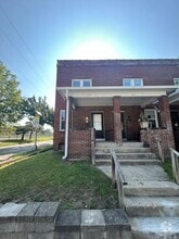 Building Photo - 1216 Ann St