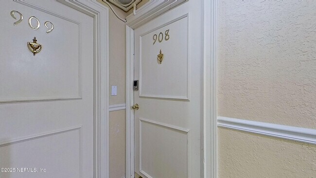 Foto del edificio - 311 W Ashley St
