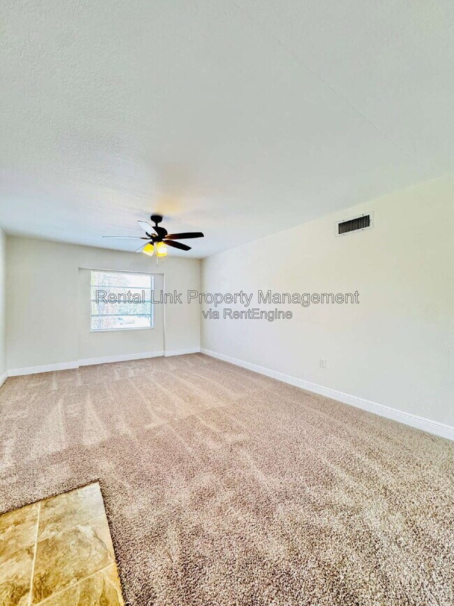 Foto del edificio - 12664 Kenwood Ln