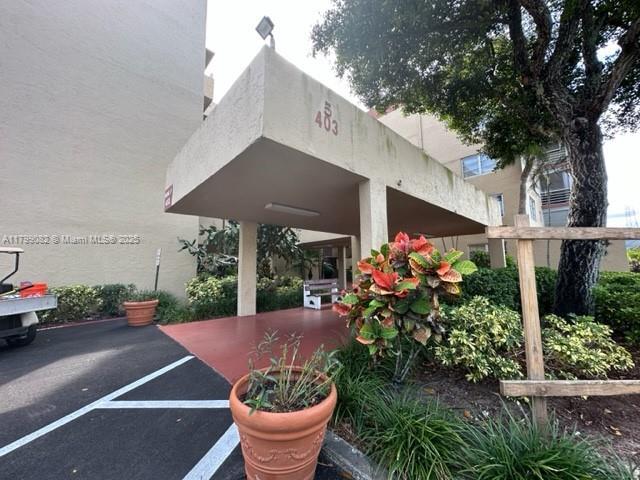 Foto del edificio - 403 NW 68th Ave