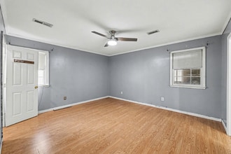 Building Photo - 115 Loblolly Ln