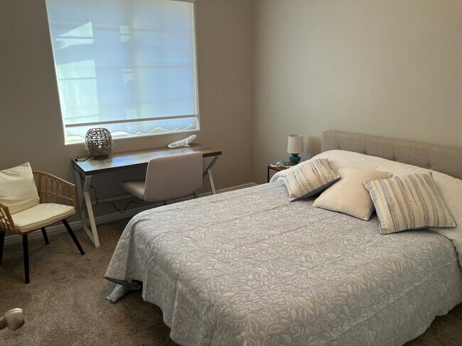 Building Photo - 1843 E 1220 S St