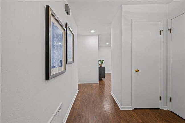 Foto del edificio - 4783 Rosecroft St