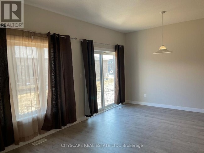 Building Photo - 31 Waterthrush Ln