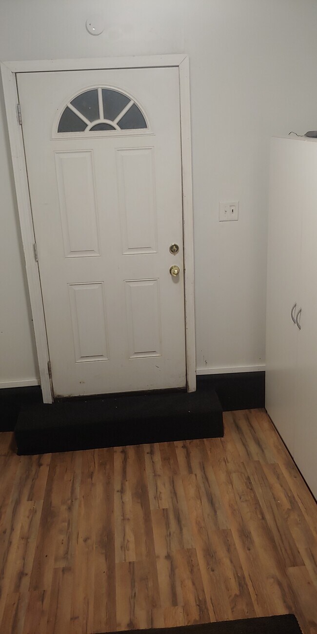 Laundry exit - 901 I St