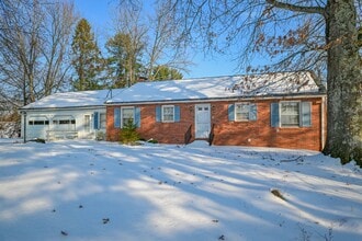 Building Photo - 33 Longview Heights Rd