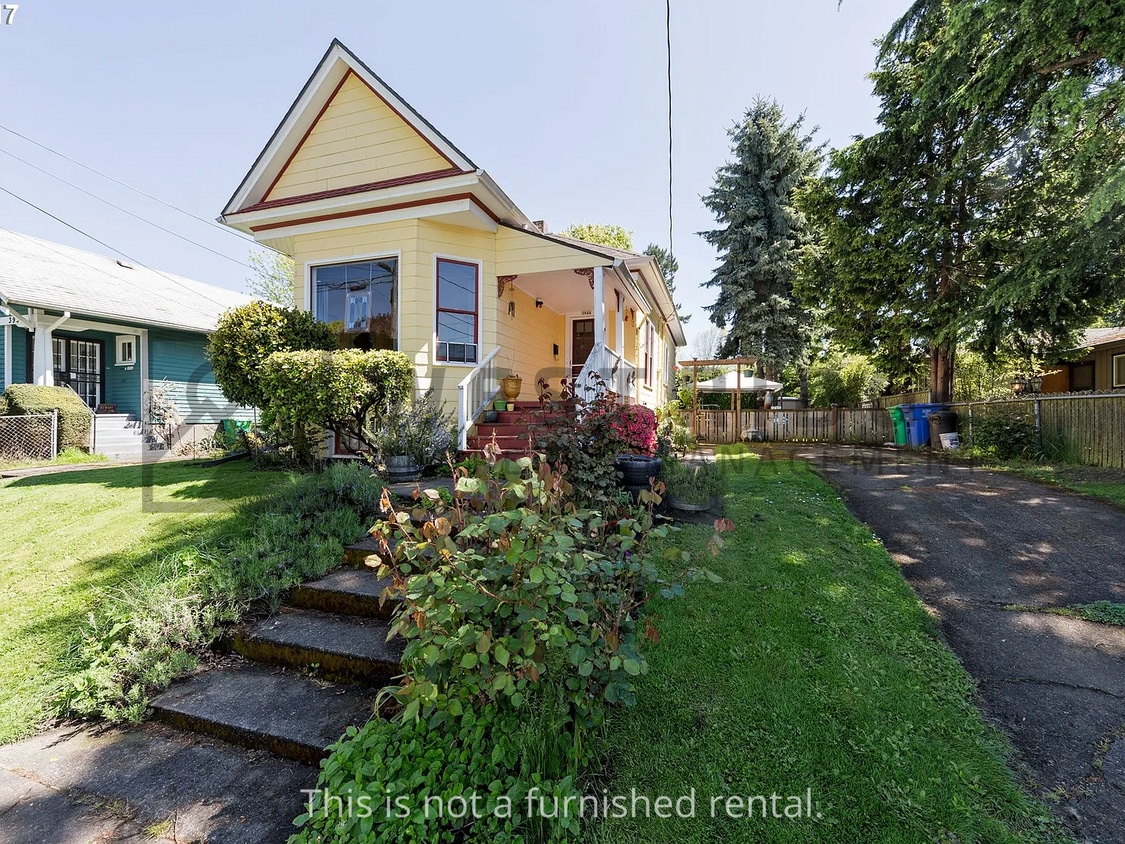 Photo - 3944 SE 33rd Pl (Portland, OR)