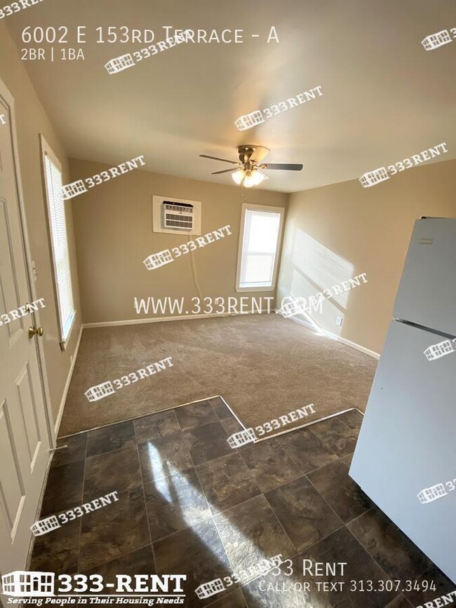 Building Photo - Lovely duplex ready for you to move right in!