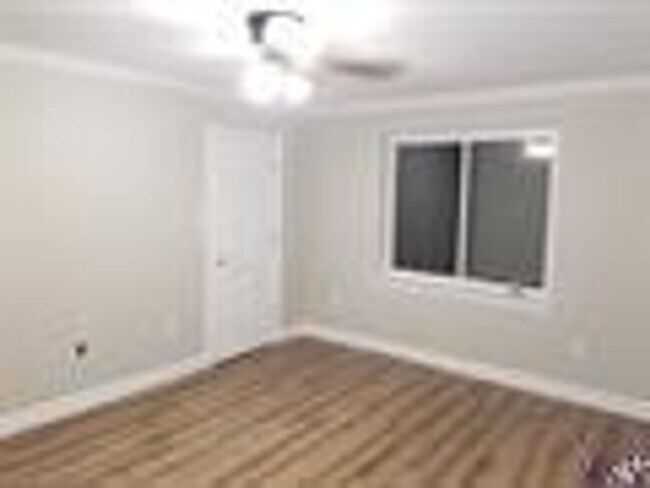 Foto del edificio - 3715 Winbourne Ave