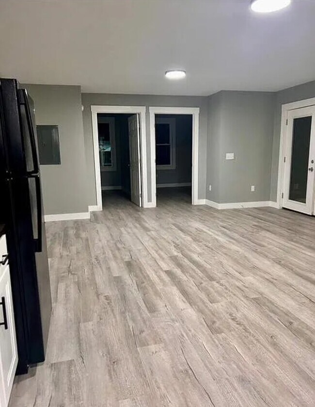 Building Photo - 42 Applehead Way