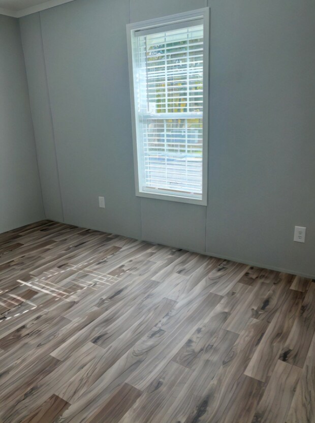 Foto del edificio - Room in Apartment on Lee Hy Dr