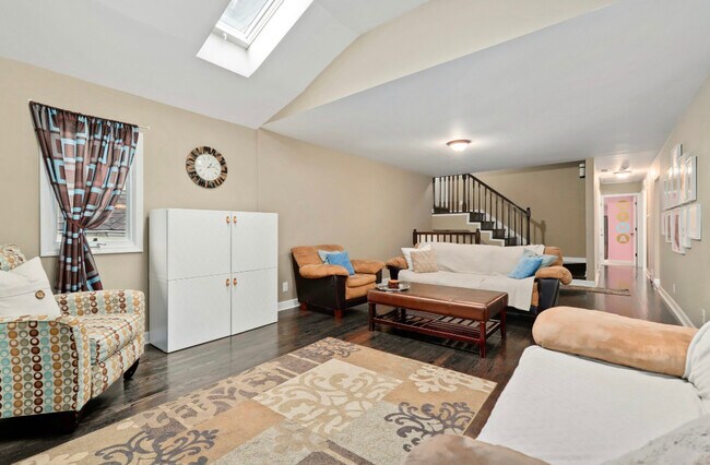 Living Room - 511 Krause Ave