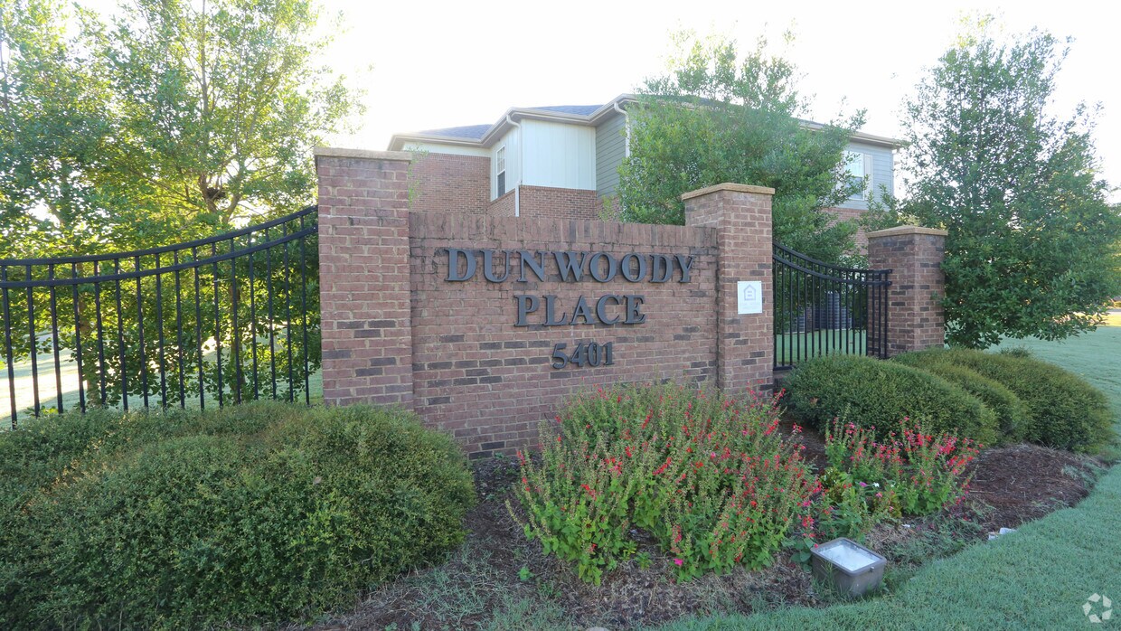 Dunwoody Place Apartments Apartments in Huntsville, AL