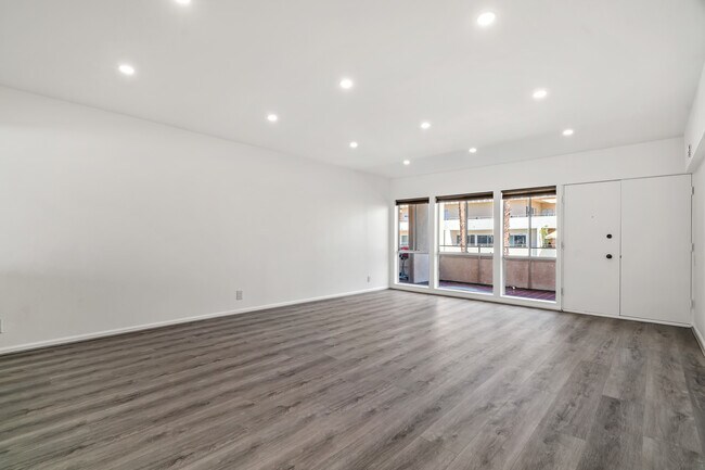 Foto del edificio - 277 E Alejo Rd