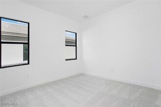 Building Photo - 12794 Woodbury Dr