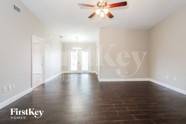 Foto del edificio - 7912 Apache Ln