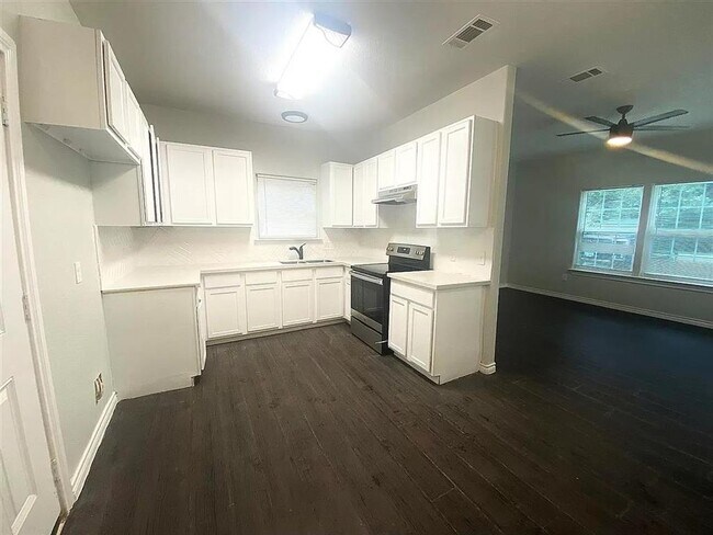 Foto del edificio - 1285 Alberta St