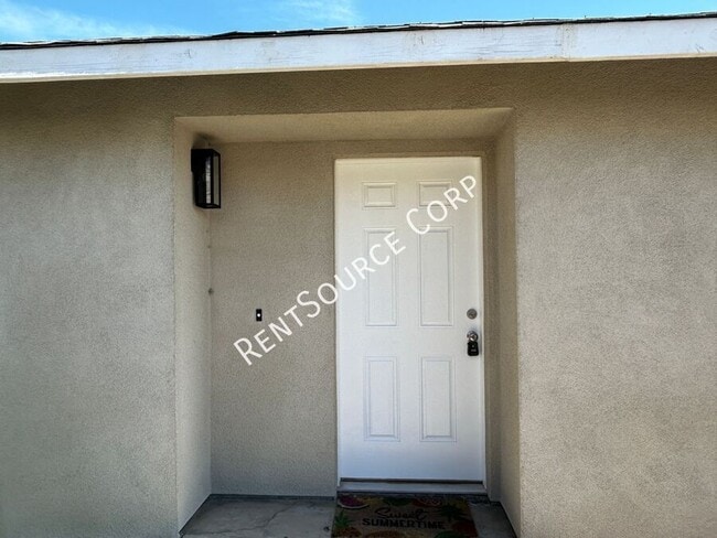 Building Photo - 504 W. Avenue J4-Unit 508A