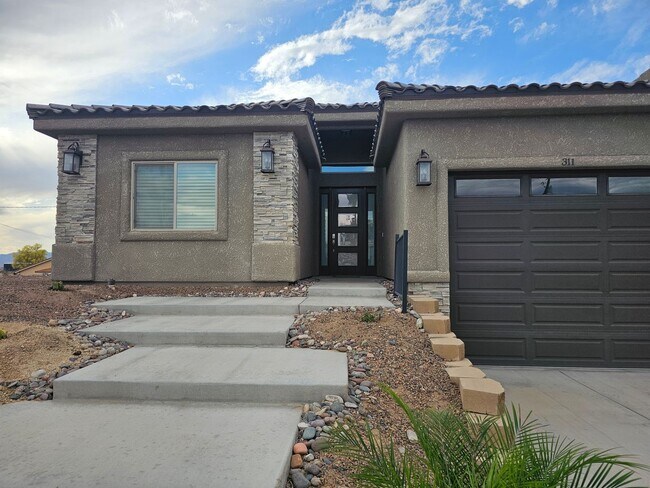 Building Photo - Unfurnished Long Term