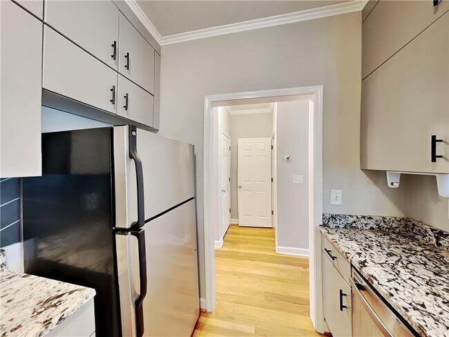 Foto del edificio - 1433 Carroll Dr NW
