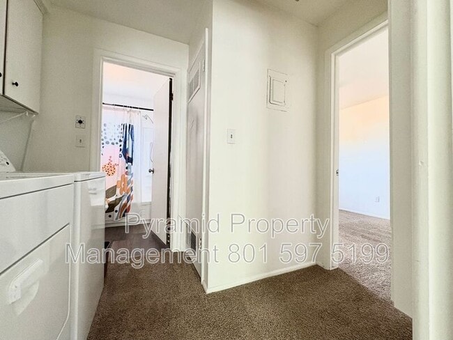 Building Photo - 3428 S 300 E