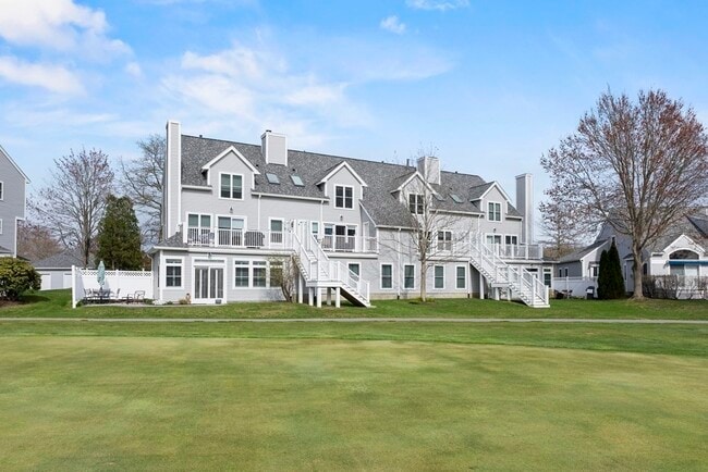 Building Photo - 615 White Cliffs Dr