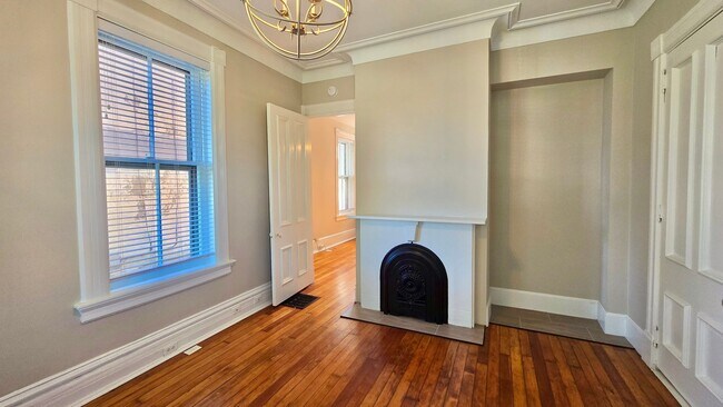 Foto del edificio - 214 Fairfield Ave