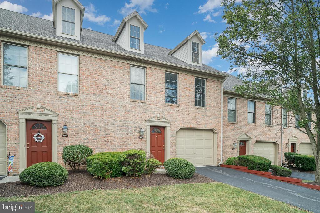 Primary Photo - 1464 Timber Brook Dr