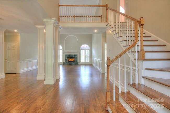 Building Photo - 1222 Weddington Hills Dr