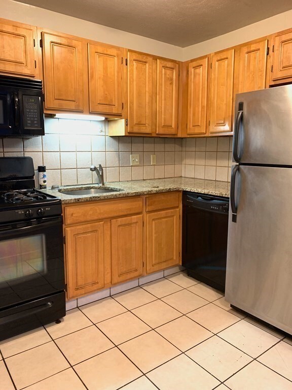 49 Sumner St Unit 2, Stoughton, MA 02072 Apartment for Rent in