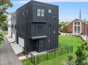 Building Photo - 1258 1st Ave S