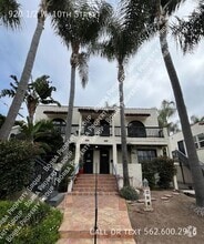 Building Photo - 920 1/2 W 10th St