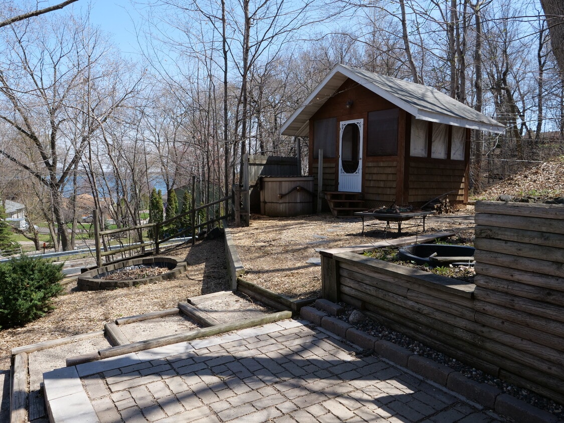 4515 Manchester Rd, Mound, MN 55364 House Rental in Mound, MN